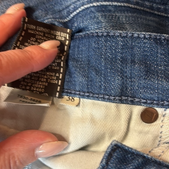 7 for all Mankind. "A" Pkt Bootcut, Size 38 - Picture 13 of 14